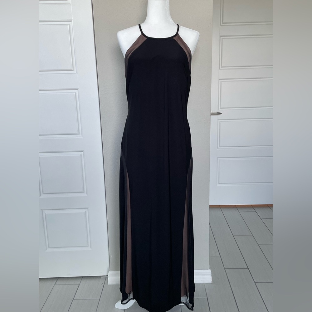 Open back gown - Picture 6 of 7